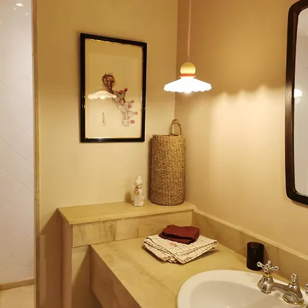 La Manufacture Royale De La Bonde 3 Bed & Breakfast